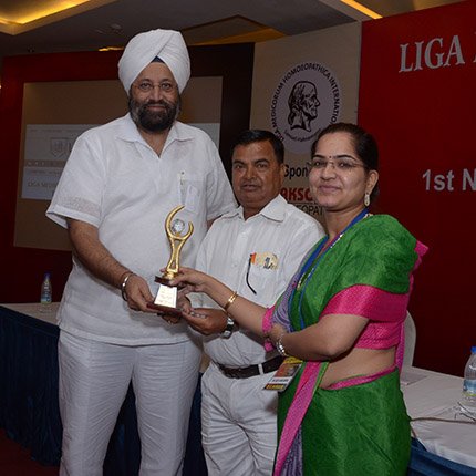 Receiving Appreciation award at LMHI